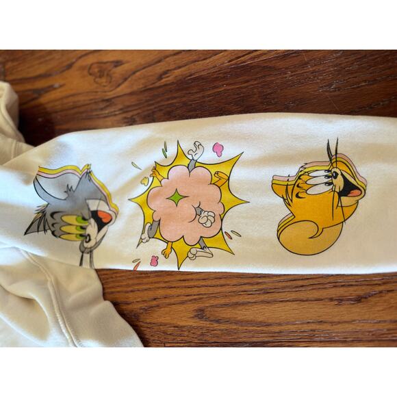 Tom and Jerry White Hoodie Size Large Cotton Polyester Cartoon Graphics Pocket - Picture 9 of 10